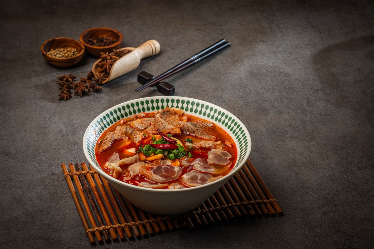매운 스지 쌀국수